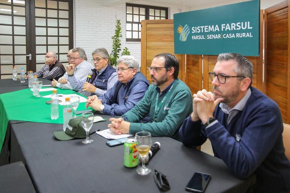 Em almoço com a imprensa, Farsul avalia Expointer e cenário rural