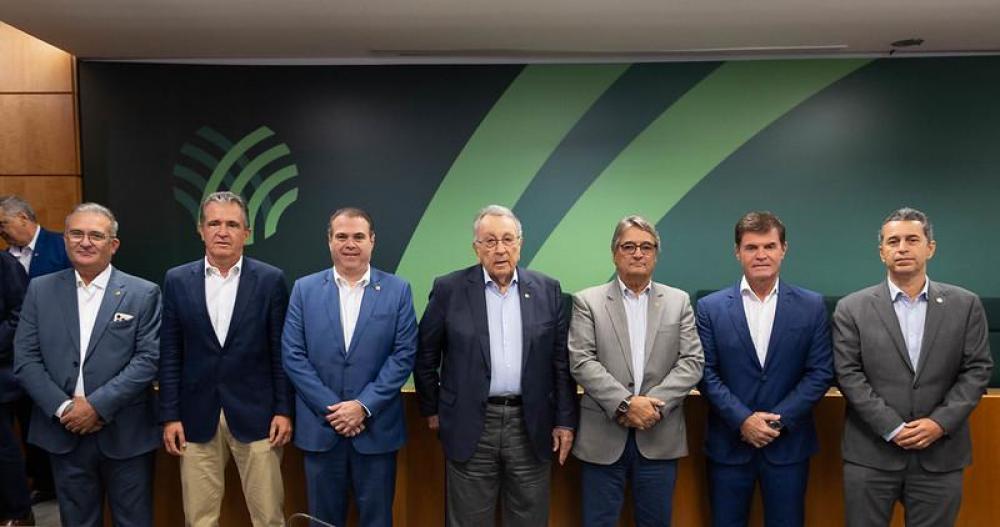 Federações de agricultura reelegem João Martins na CNA