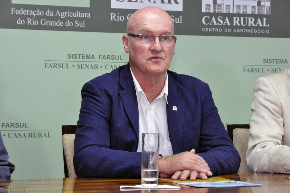 Guinter continua na presidência do Irga