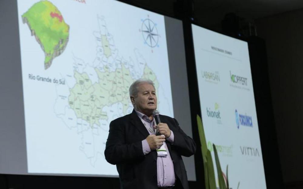 Case Expodireto é apresentado por Nei Mânica em encontro nacional das cooperativas