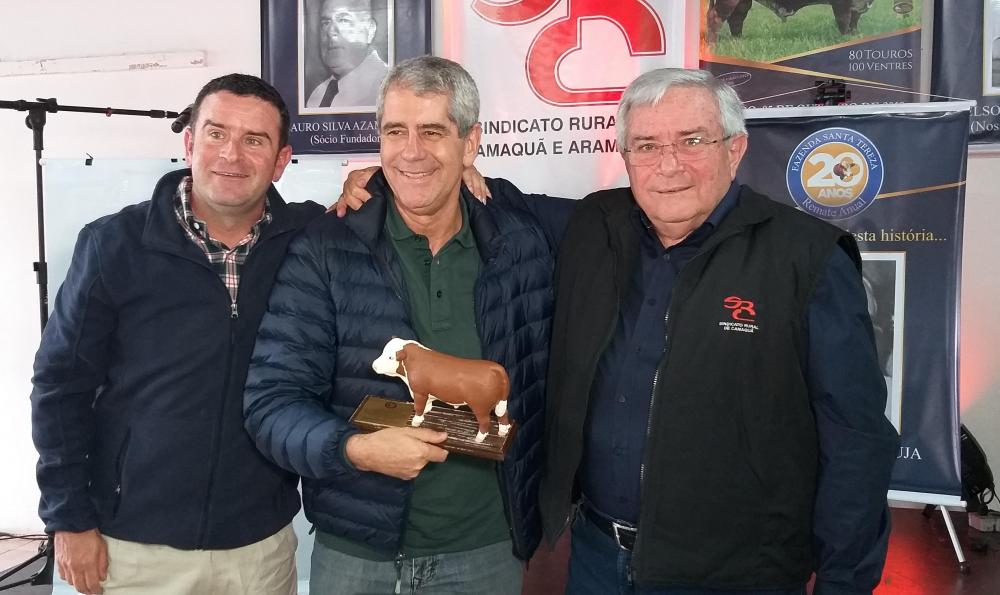 Melhor média Braford do ano, touro de R$ 29 mil e homenagens: saiba como foi o 20ª Remate da Santa Tereza