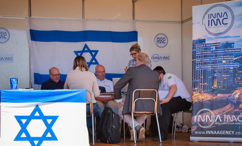 O mundo na Expodireto: movimentação é grande no pavilhão internacional