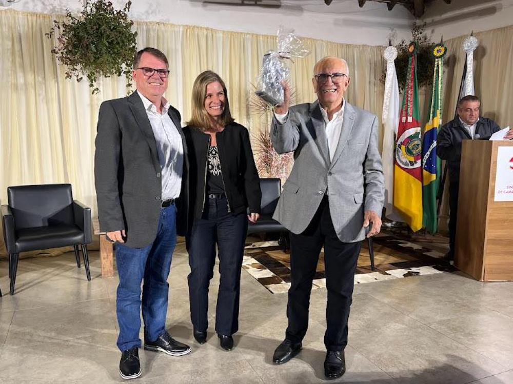 Homenagens no primeiro dia da ExpoCamaquã 2023