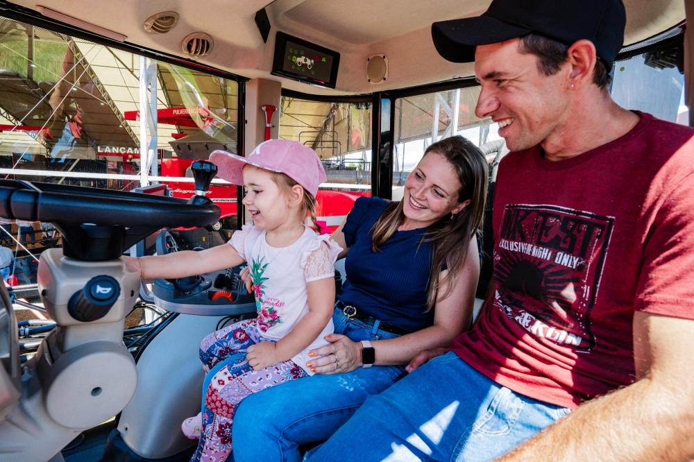 Em quatro dias, Expodireto já superou público de 2023